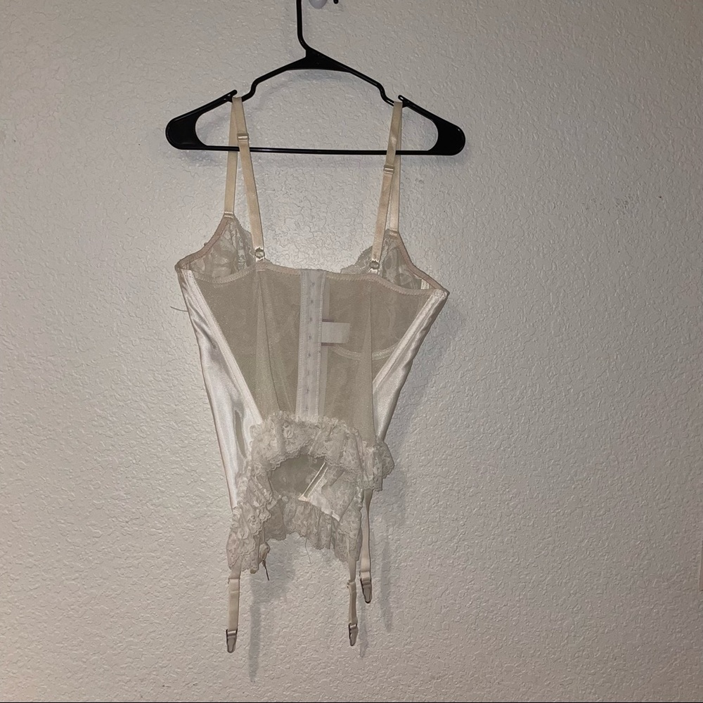 Vintage! Sexy Lace Lingerie! - Picture 4 of 8